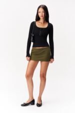 Clara Henley - Image 2